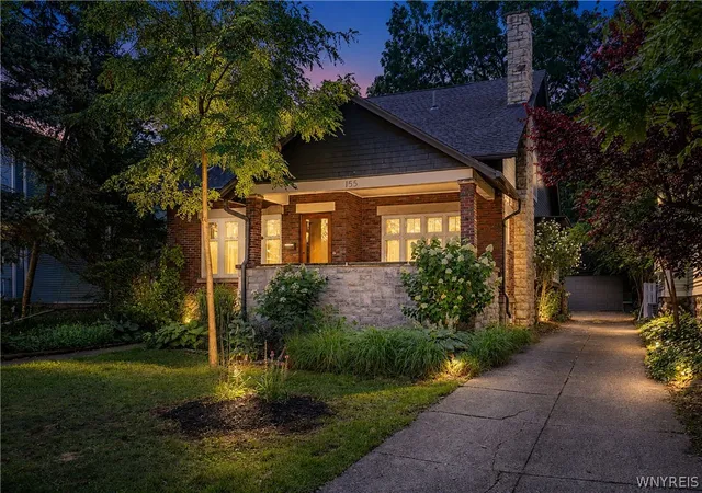 Photo 3 of Sale Pending at 155 Crescent Ave, Buffalo, NY 14214 | MLS# B1701399 | Listing updated on 2026-08-24