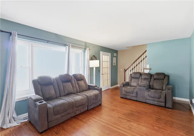 Photo 3 of Sale Pending at 137 Newfield Dr, Rochester, NY 14616 | MLS# R1701858 | Listing updated on 2026-08-26