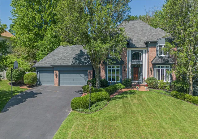 Photo 1 of Sale Pending at 15 Vineyard Hl, Fairport, NY 14450 | MLS# R1704342 | Listing updated on 2026-08-17