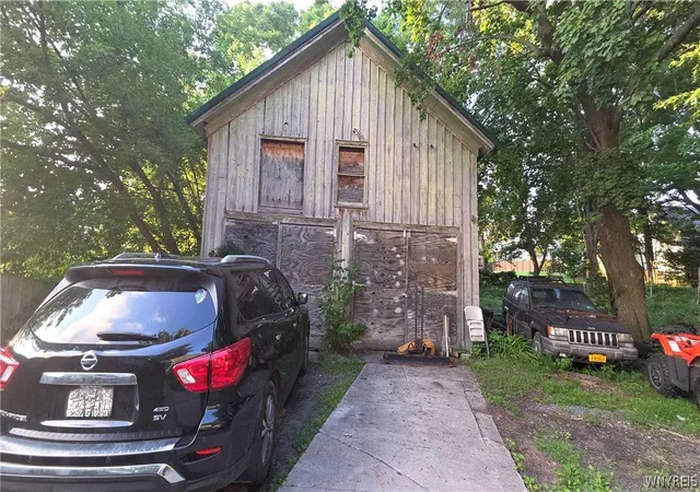 Photo 3 of Single family home for sale at 133 Winslow St, Watertown, NY 13601 | MLS# B1704470 | Listing updated on 2026-08-27