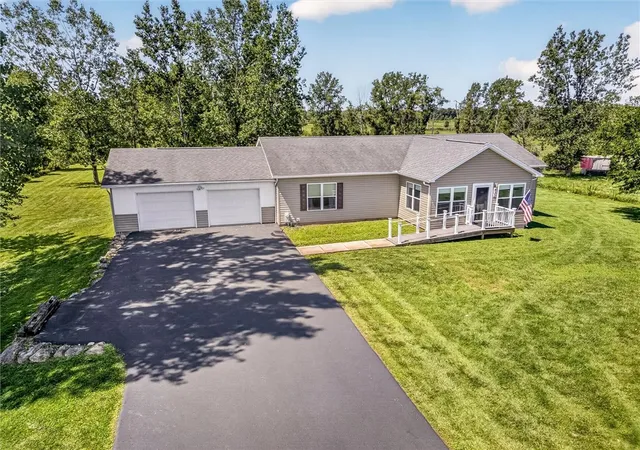 Photo 1 of Sale Pending at 435 Sanford Rd S, Churchville, NY 14428 | MLS# R1700583 | Listing updated on 2026-08-13