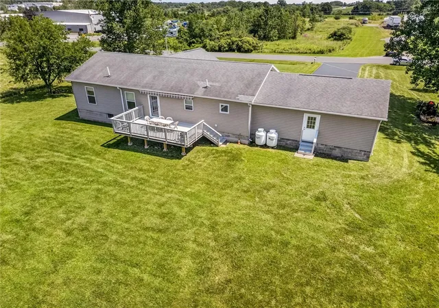 Photo 3 of Sale Pending at 435 Sanford Rd S, Churchville, NY 14428 | MLS# R1700583 | Listing updated on 2026-08-13
