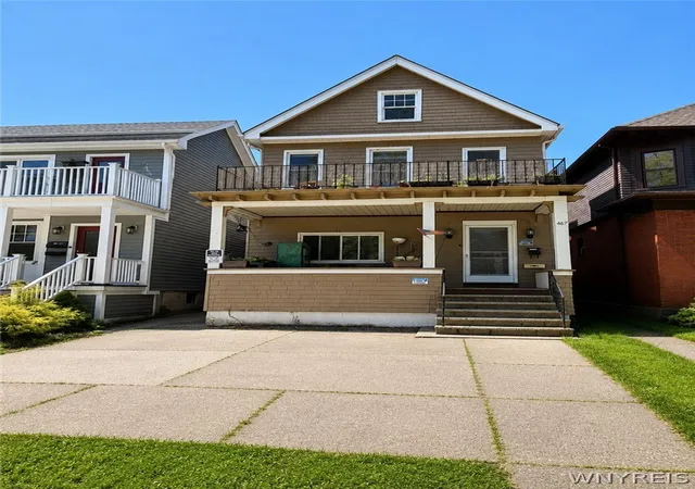 Photo 1 of Sale Pending at 467 W Delavan Ave, Buffalo, NY 14213 | MLS# B1704773 | Listing updated on 2026-09-11