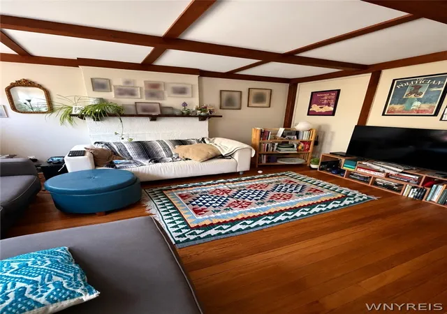 Photo 3 of Sale Pending at 467 W Delavan Ave, Buffalo, NY 14213 | MLS# B1704773 | Listing updated on 2026-09-11