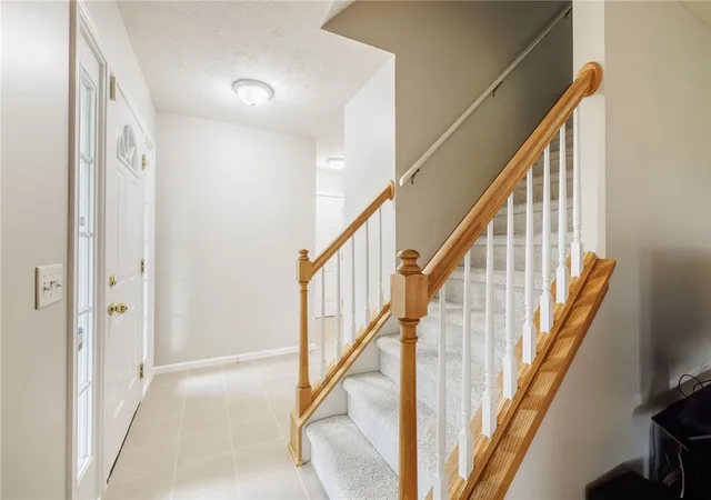Photo 4 of Sale Pending at 130 Salzer Hts, West Henrietta, NY 14586 | MLS# R1688231 | Listing updated on 2026-09-03