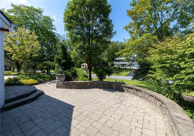 Photo 4 of Sale Pending at 1249 Imperial Dr, Webster, NY 14580 | MLS# R1700795 | Listing updated on 2026-09-14