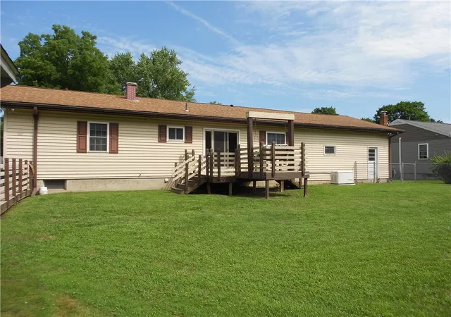 Photo 3 of Sale Pending at 390 Merrill Pl, Elmira, NY 14904 | MLS# R1704925 | Listing updated on 2026-09-08