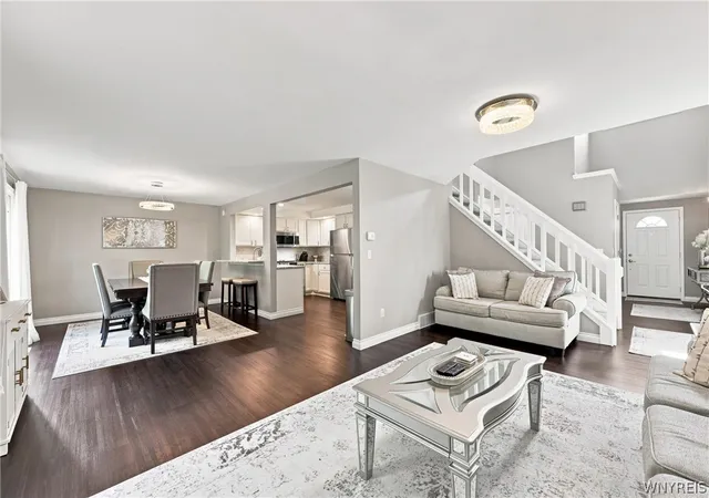 Listing Photo 5 - Condo for sale in building located at 5477 Vlg Station Cir, Buffalo, NY 14221