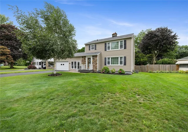 Photo 2 of Sale Pending at 196 Orchard Park Blvd, Rochester, NY 14609 | MLS# R1704233 | Listing updated on 2026-08-19