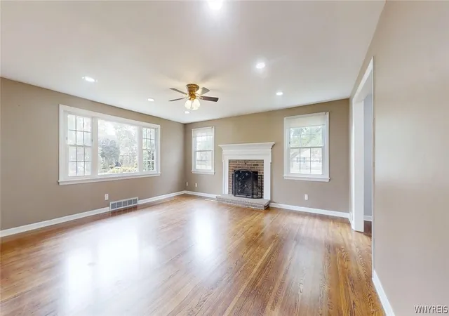 Photo 3 of Single family home for sale at 163 Park Forest Dr, Buffalo, NY 14221 | MLS# B1704658 | Listing updated on 2026-09-15