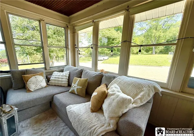 Photo 3 of Sale Pending at 37 Maltby St, Jamestown, NY 14701 | MLS# R1704849 | Listing updated on 2026-09-11