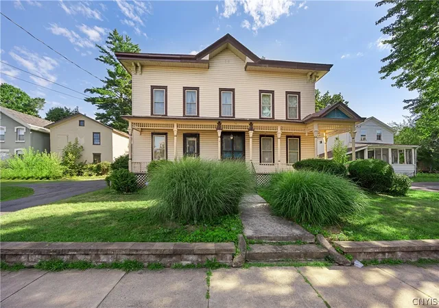 Photo 2 of Sale Pending at 36 W Genesee St, Baldwinsville, NY 13027 | MLS# S1701889 | Listing updated on 2026-08-21