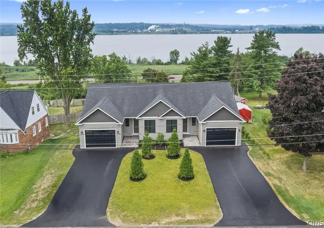 Photo 3 of Townhouse for sale at 131 Old Liverpool Rd #A, Liverpool, NY 13088 | MLS# S1705019 | Listing updated on 2026-09-15