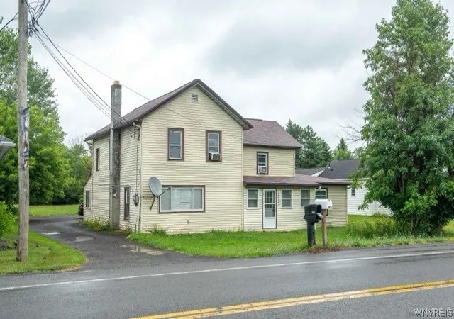 Photo 1 of Single family home for sale at 1032 State Fair Blvd, Syracuse, NY 13209 | MLS# B1705011 | Listing updated on 2026-09-02