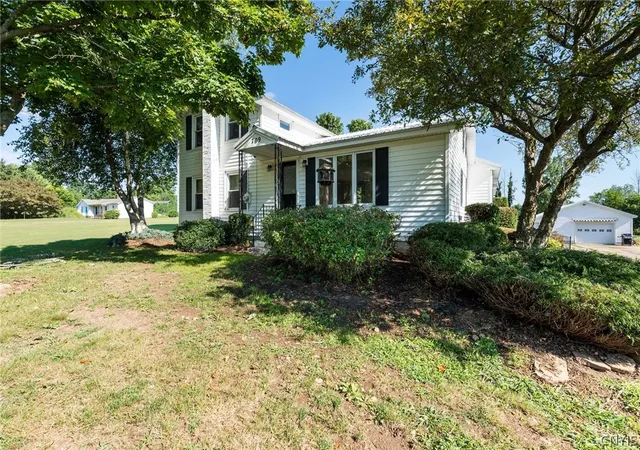 Photo 3 of Sale Pending at 709 State Route 176, Fulton, NY 13069 | MLS# S1703841 | Listing updated on 2026-08-23