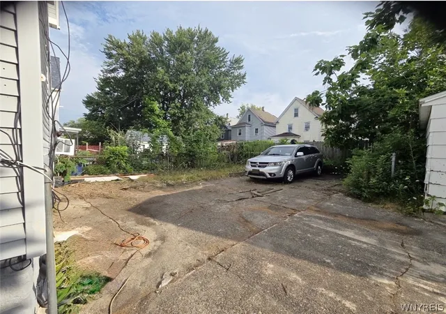 Listing Photo 5 - Condo for sale in building located at 47 Albert Ave, Buffalo, NY 14207