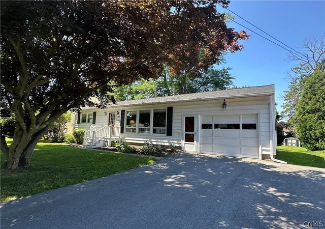 Photo 2 of Single family home for sale at 103 Grove Ave Ext, Auburn, NY 13021 | MLS# S1704243 | Listing updated on 2026-08-23