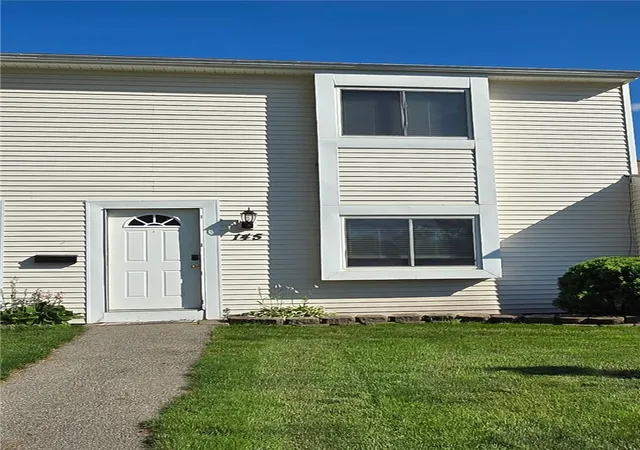 Photo 1 of Condo for sale at 145 Windsorshire Dr, Rochester, NY 14624 | MLS# R1705059 | Listing updated on 2026-08-27