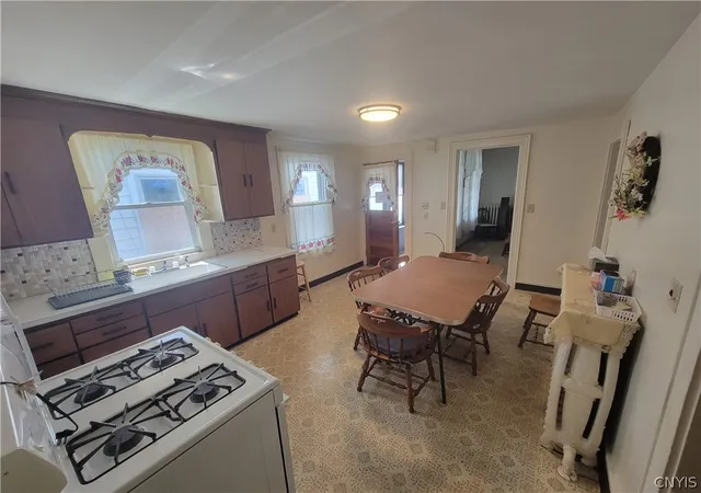 Listing Photo 4 - Condo for sale in building located at 606 E Division St, Syracuse, NY 13208