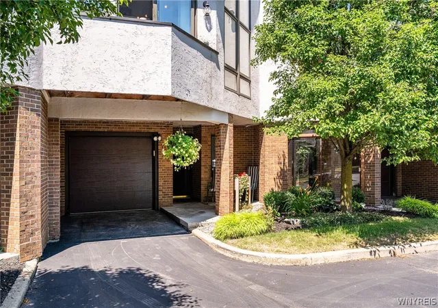 Photo 2 of Condo for sale at 15 Harbour Pointe, Buffalo, NY 14202 | MLS# B1704813 | Listing updated on 2026-08-29