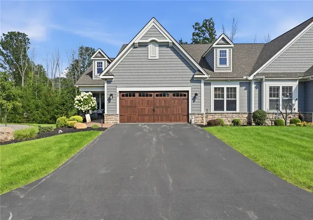 Photo 2 of Sale Pending at 35 Greenpoint Trl, Pittsford, NY 14534 | MLS# R1704972 | Listing updated on 2026-08-19