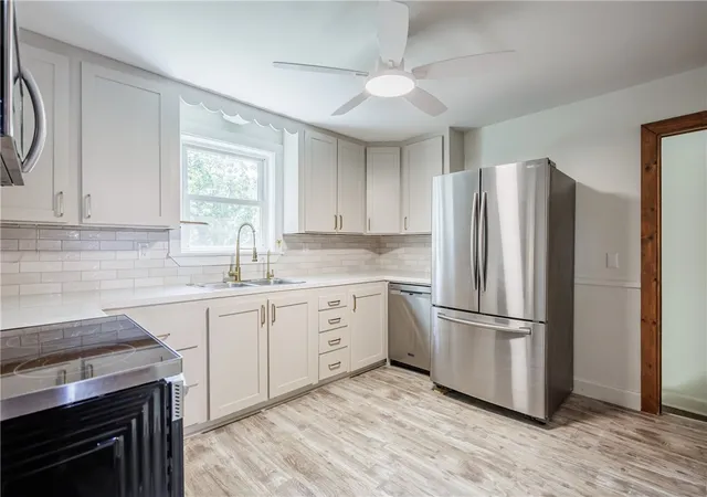 Photo 3 of Sale Pending at 477 Ridge Rd, Webster, NY 14580 | MLS# R1705120 | Listing updated on 2026-08-21