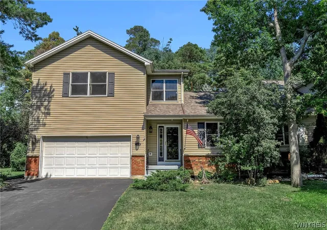 Photo 1 of Sale Pending at 1620 Old Manor Dr, Derby, NY 14047 | MLS# B1704001 | Listing updated on 2026-08-14