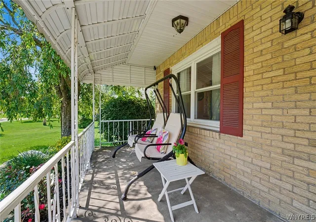 Photo 3 of Sale Pending at 100 Wayne Ave, Buffalo, NY 14228 | MLS# B1704325 | Listing updated on 2026-08-15