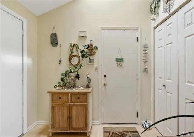 Photo 3 of Sale Pending at 8235 Boatwatch Dr, Baldwinsville, NY 13027 | MLS# S1704799 | Listing updated on 2026-09-02