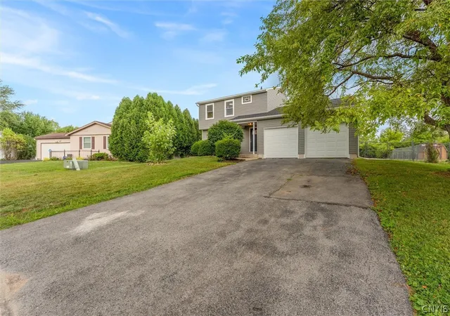 Photo 3 of Sale Pending at 8415 Lace Bark Ln, Liverpool, NY 13090 | MLS# S1704923 | Listing updated on 2026-08-10