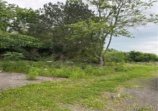 Photo 1 of Sale Pending at Danielle Dr N, Niagara Falls, NY 14304 | MLS# B1704424 | Listing updated on 2026-08-28