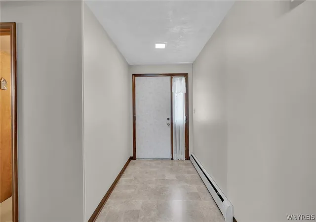 Photo 2 of Sale Pending at 2579 Niagara Rd, Niagara Falls, NY 14304 | MLS# B1704805 | Listing updated on 2026-08-18