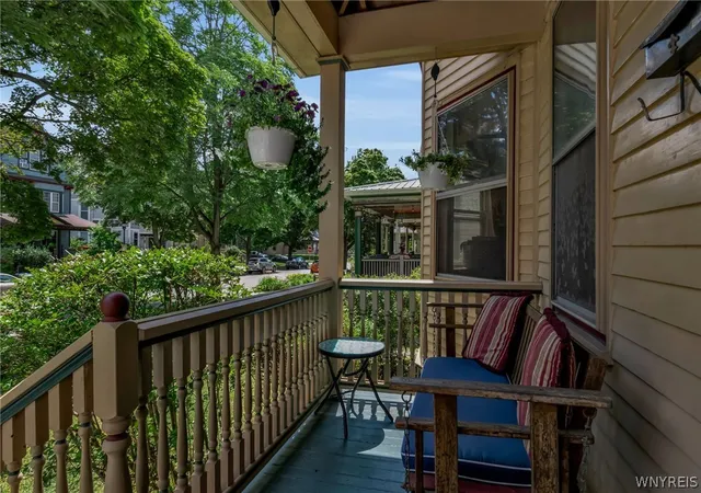 Listing Photo 4 - Condo for sale in building located at 524 Norwood Ave, Buffalo, NY 14222