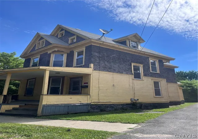 Photo 2 of Sale Pending at 101 Malcolm St, Syracuse, NY 13204 | MLS# S1702462 | Listing updated on 2026-08-14
