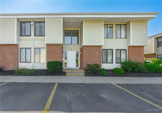 Photo 1 of Sale Pending at 9 Southcreek Ct #D, East Amherst, NY 14051 | MLS# B1698023 | Listing updated on 2026-08-21
