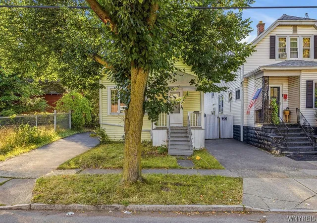 Photo 2 of Single family home for sale at 16 Erb St, Buffalo, NY 14211 | MLS# B1704550 | Listing updated on 2026-08-07