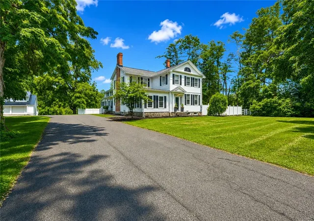 Photo 2 of Sale Pending at 1118 Mertensia Rd, Farmington, NY 14425 | MLS# R1704908 | Listing updated on 2026-09-08