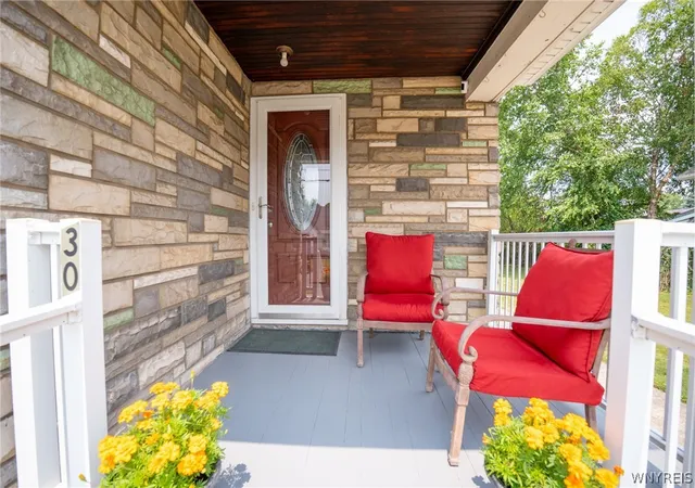 Photo 4 of Sale Pending at 30 Modern Ave, Buffalo, NY 14218 | MLS# B1704947 | Listing updated on 2026-08-11