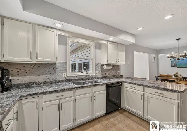 Photo 2 of Sale Pending at 44 Wedgewood Dr, Cheektowaga, NY 14227 | MLS# R1704801 | Listing updated on 2026-09-14