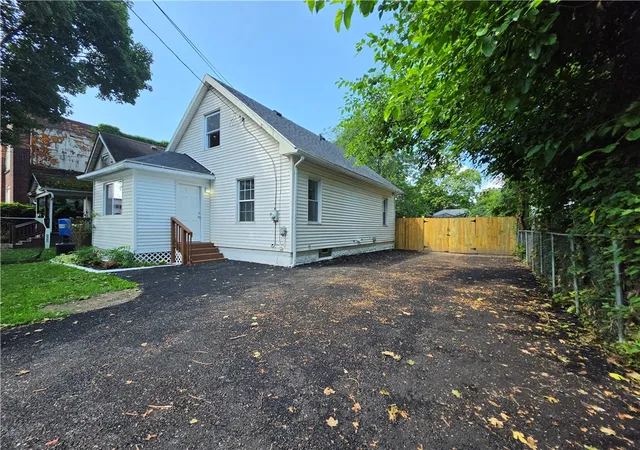 Photo 3 of Sale Pending at 27 Potomac St, Rochester, NY 14611 | MLS# R1704895 | Listing updated on 2026-08-23