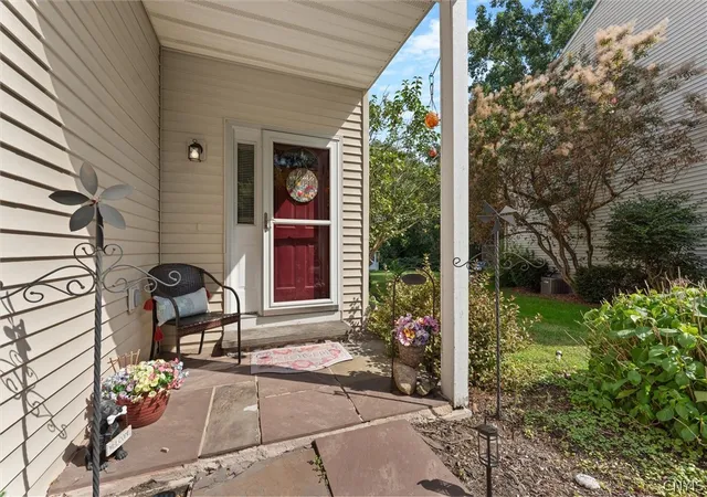 Photo 4 of Sale Pending at 4020 Long Branch Rd, Liverpool, NY 13090 | MLS# S1705128 | Listing updated on 2026-08-19