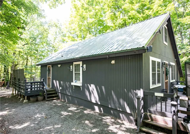 Photo 3 of Single family home for sale at 129 Alameda Rd, Hobart, NY 13788 | MLS# R1705035 | Listing updated on 2026-08-31