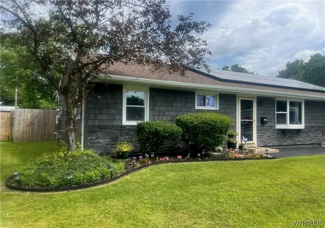 Photo 2 of Sale Pending at 1674 Leah Dr, North Tonawanda, NY 14120 | MLS# B1705335 | Listing updated on 2026-08-27