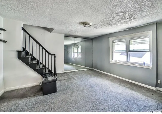 Listing Photo 4 - Condo for sale in building located at 1080 Walden Ave, Buffalo, NY 14211