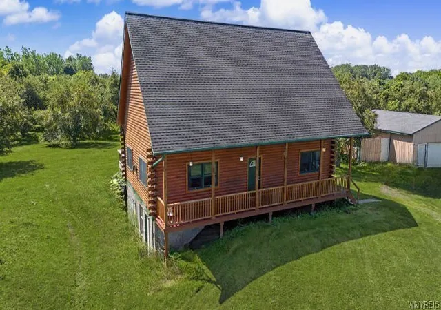Photo 1 of Sale Pending at 4375 Holley Byron Rd, Holley, NY 14470 | MLS# B1705281 | Listing updated on 2026-08-25