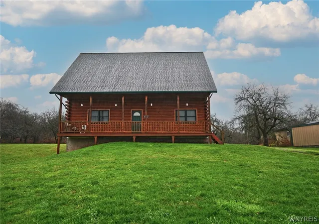 Photo 2 of Sale Pending at 4375 Holley Byron Rd, Holley, NY 14470 | MLS# B1705281 | Listing updated on 2026-08-25