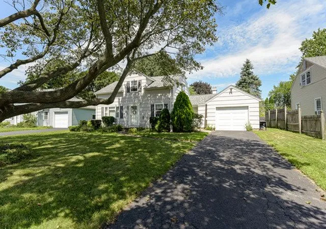 Photo 3 of Sale Pending at 212 Laura Dr, Rochester, NY 14626 | MLS# R1705388 | Listing updated on 2026-08-27