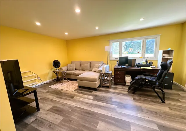 Photo 3 of Single family home for sale at 405 Ogden Parma Tl Rd, Spencerport, NY 14559 | MLS# R1704321 | Listing updated on 2026-08-31