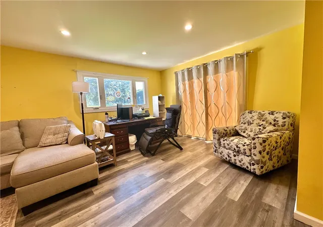 Photo 4 of Single family home for sale at 405 Ogden Parma Tl Rd, Spencerport, NY 14559 | MLS# R1704321 | Listing updated on 2026-08-31