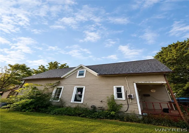 Photo 3 of Single family home for sale at 13 3rd Avenue, North Tonawanda, NY 14120 | MLS# B1705150 | Listing updated on 2026-08-21